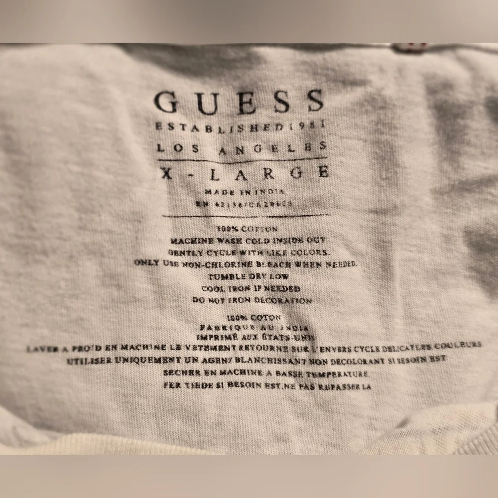GUESS Los Angeles Graphic Tee “Image Edit” | Size XL | Vintage Street Style - Picture 5 of 5